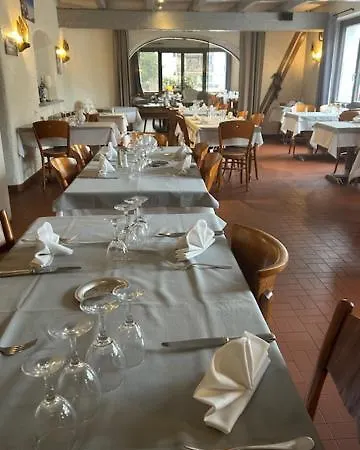 Logis - Le Col De L'arc Hotel 3*
