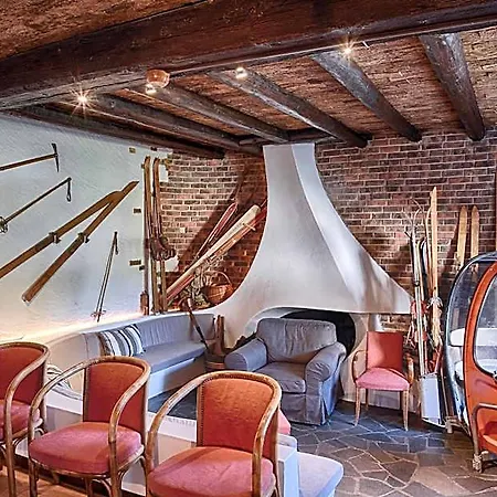 Logis - Le Col De L'arc Hotel 3*
